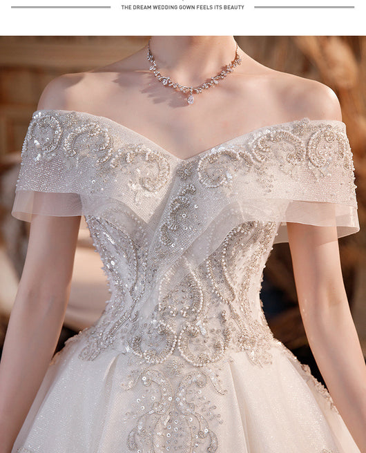 Vestido de Novia Asimétrico Elegante con Cola Larga - Diseño Encantador de Ensueño - Image 9