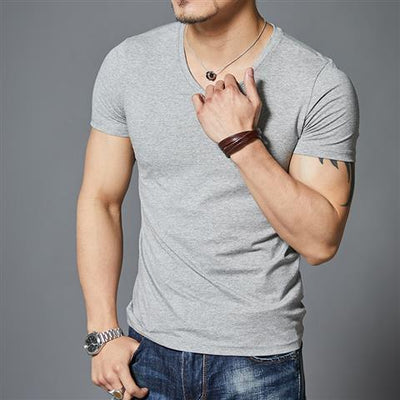 Playera Deportiva Slim Fit Cuello V Manga Corta - Image 5