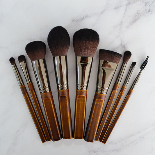 Set de 9 Brochas de Maquillaje con Mango de Madera Retro