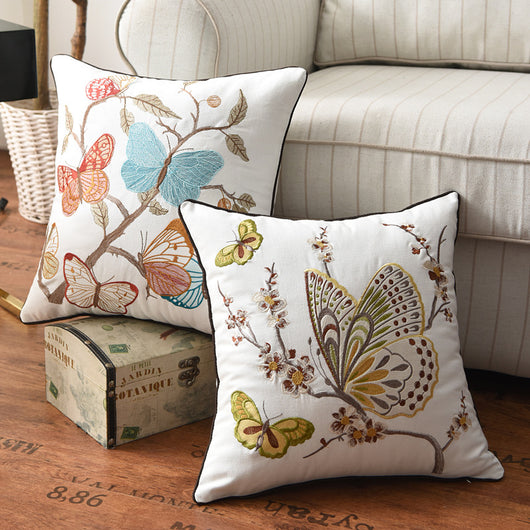 Funda de Cojín con Bordado Tridimensional Flores, Pájaros y Mariposas - Image 11