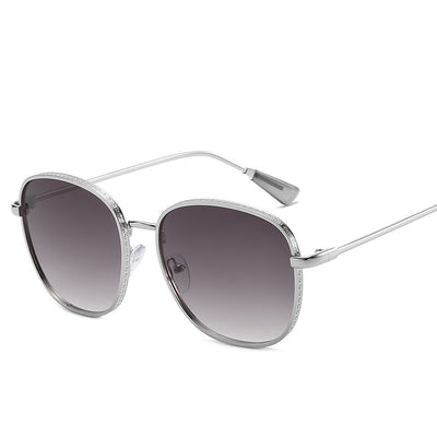 Gafas de Sol Personalizadas con Montura Metálica y Bordes Tallados - Image 6