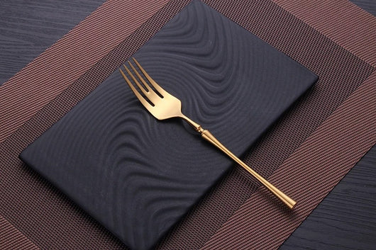 Juego de 4 Piezas de Cubertería de Acero Inoxidable para Carnes - Image 2