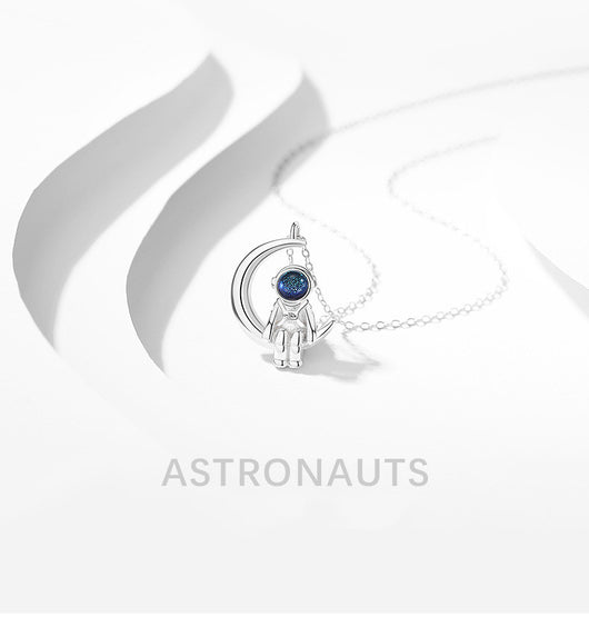 Collar Astronauta Plata para Mujer - Cadena de Clavícula Diseño Exclusivo - Image 4