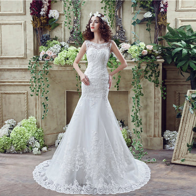 Vestido de Novia Sirena con Encaje Sensual y Cola Larga - Image 3