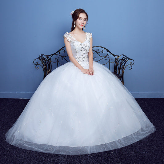 Vestido de Novia Rojo con Encaje de Diamantes y Doble Escote