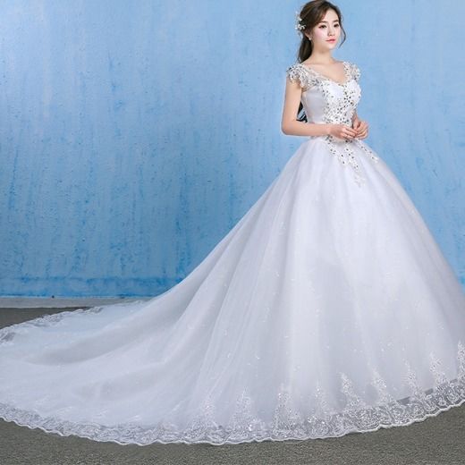Vestido de Novia Elegante con Diamantes, Diseño Asimétrico para Primavera y Verano - Image 3