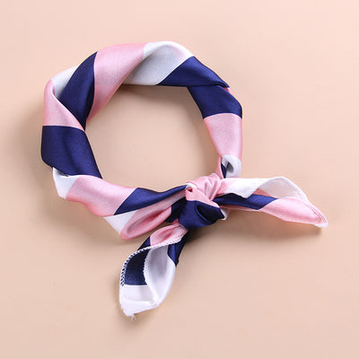 Pañuelo de Seda Elegante con Contraste de Colores - Image 14