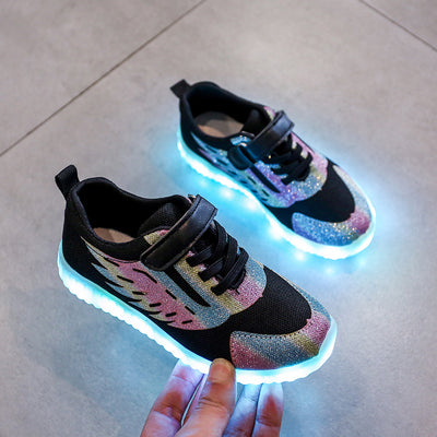 Zapatillas LED Recargables con Alas Luminosas para Niños - Image 12