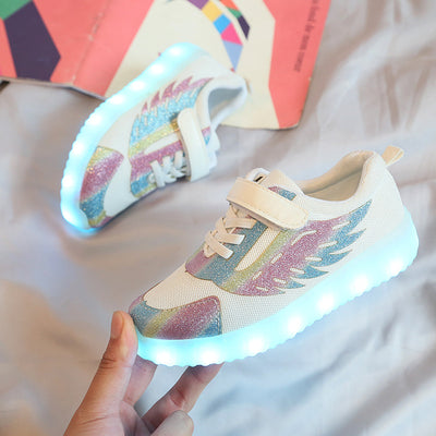 Zapatillas LED Recargables con Alas Luminosas para Niños - Image 4