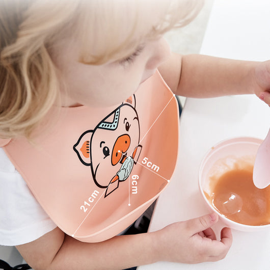 Babero Alimentador Impermeable para Bebés con Bolsillos de Silicona Suave - Image 15