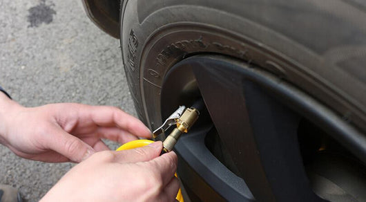 Bomba de Aire para Auto con Adaptador de Rosca Americana - Image 8