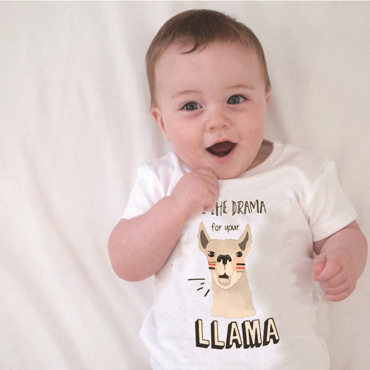 Playera Estilo Europeo Americana - Diseño Divertido Save the Drama for Your Llama - Image 3