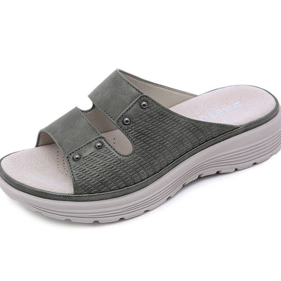 Pantuflas Cuña de Cuero con Remaches para Mujer - Image 11
