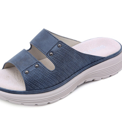 Pantuflas Cuña de Cuero con Remaches para Mujer - Image 12