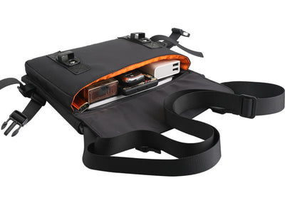 Mochila Diagonal Ligera y Versátil para Uso Diario - Image 5