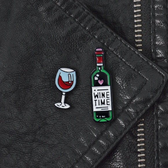 Broche de Botella de Vino Tinto con Efecto Goteo - Joyería Elegante