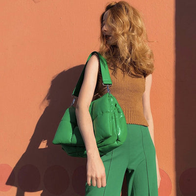Bolsa de Hombro Acolchada Soft Fire - Diseño Moderno para Mujer - Image 11