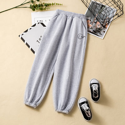 Pantalones Deportivos Sueltos Blancos para Niños - Comodidad de Verano - Image 10