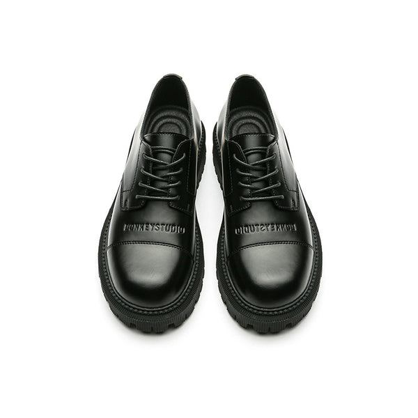 Zapatos Casuales Negros con Plataforma Gruesa y Tira de Dedo