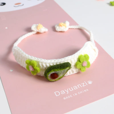 Collar para Gatos de Lana Tejida con Flores, Abejas y Frutas - Diseño Personalizado - Image 8