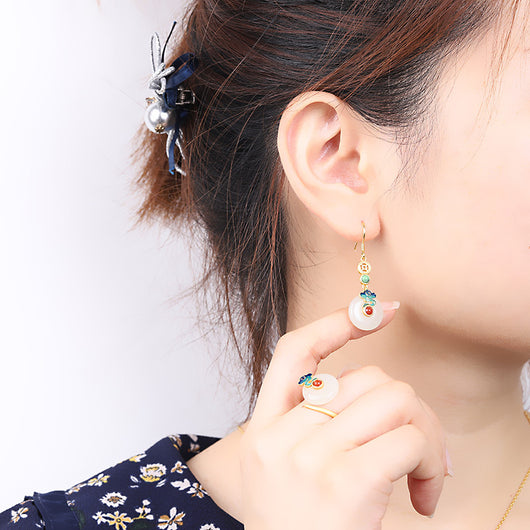Conjunto de Pendientes, Anillo y Colgante de Jade Hetian con Cierre de Seguridad Estilo Retro - Image 10