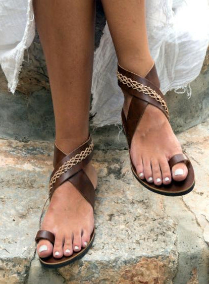 Sandalias Casuales con Tiras Cruzadas y Detalles en Bloques de Color