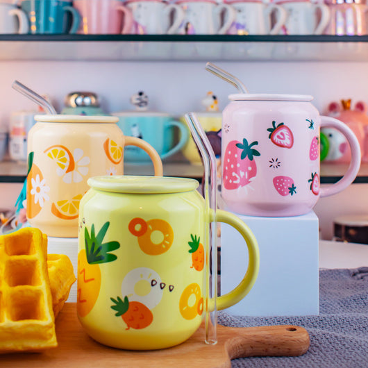 Taza Térmica de Cerámica con Tapa, Cuchara y Diseño Frutal Veraniego - Image 4