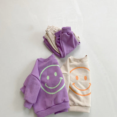 Conjunto Deportivo Infantil con Diseño Sonrisa - Sudadera y Pantalón - Image 11