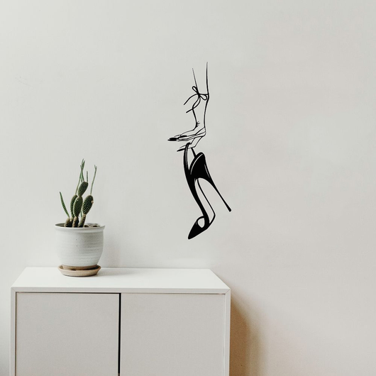 Fondo de Pared Tallado con Tacones Altos para Dormitorio - Image 4