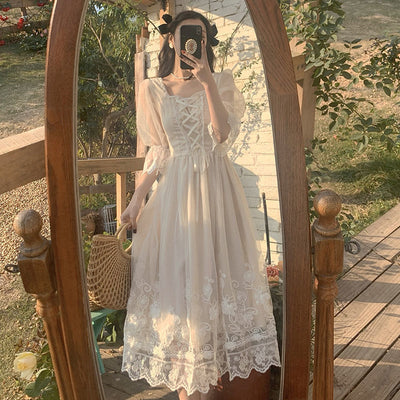 Vestido Lisianto Retro Francés para la Hora del Té - Image 9