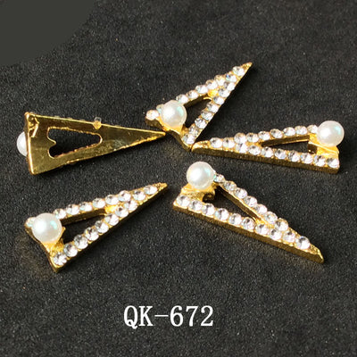Decoraciones de Uñas Metálicas con Perlas Agua y Diamantes Arcoíris - Image 27