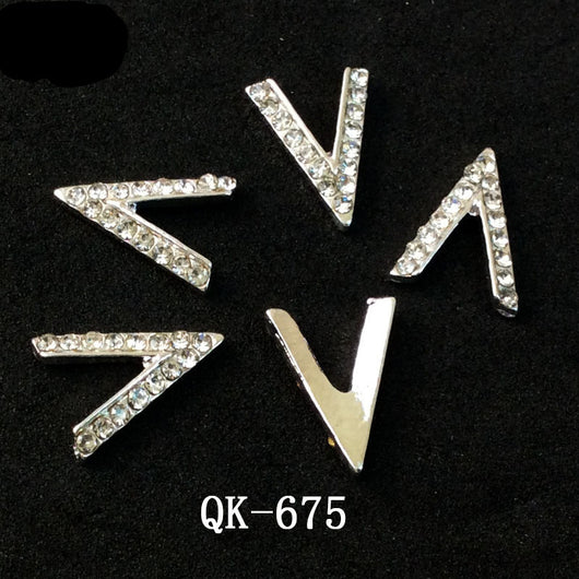 Decoraciones de Uñas Metálicas con Perlas Agua y Diamantes Arcoíris - Image 19