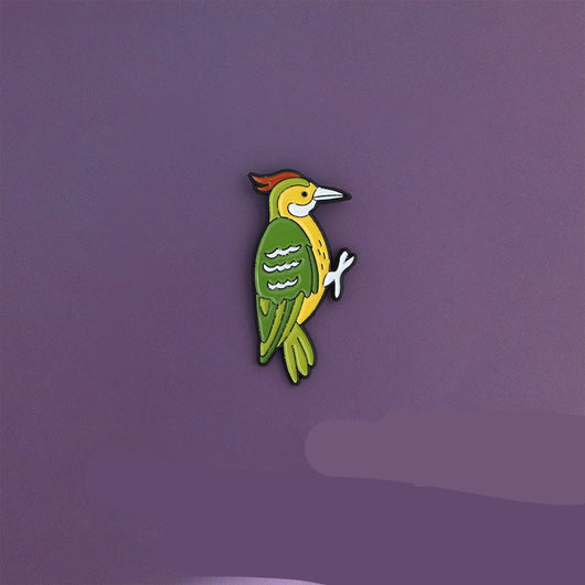 Pin Metalizado de Insignia para Mochilas y Bolsas de Estudiante - Image 5