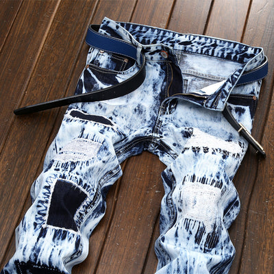 Pantalones Vaqueros Hombre Diseño Europeo con Parches Bordados y Rotos - Image 3