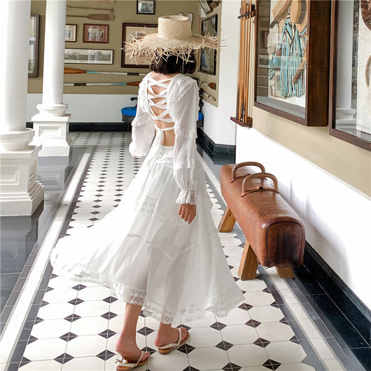 Vestido Blanco Elegante con Cintura Ajustable y Falda Amplia - Image 5