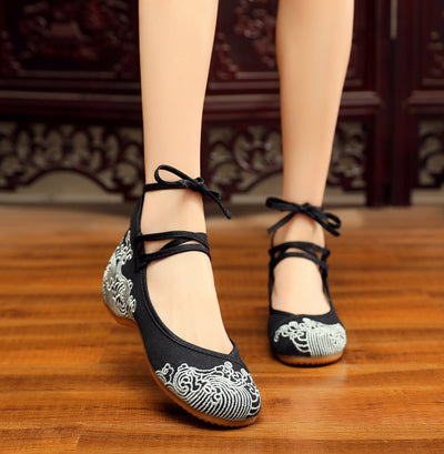 Zapatos de Tela Bordados Retro con Suela Suave y Elegante - Image 2