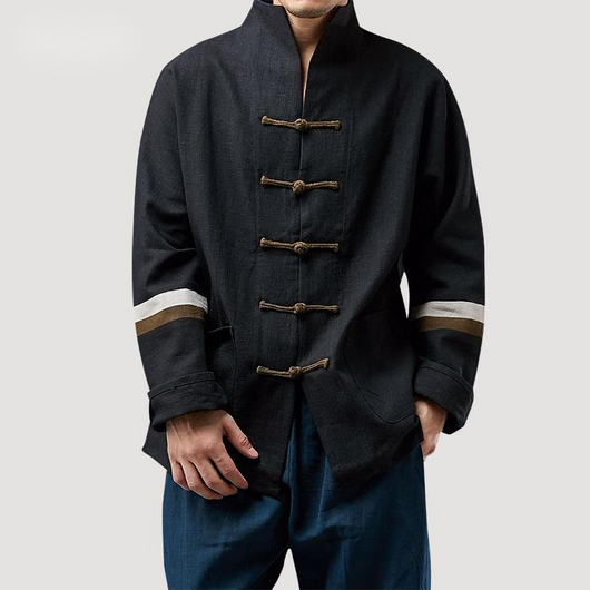 Traje Tang con Hebilla de Cuero y Costuras en Contraste - Image 10