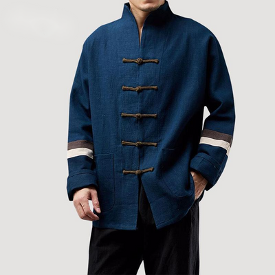 Traje Tang con Hebilla de Cuero y Costuras en Contraste - Image 9