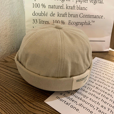 Gorra de Cuero con Letras Japonesas