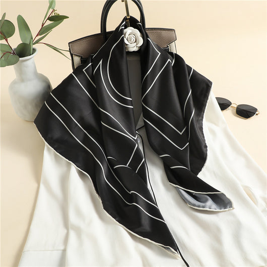 Pañuelo Cuadrado Liso para Mujer - Accesorio Versátil