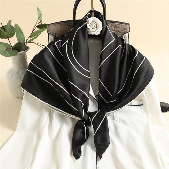 Pañuelo Cuadrado Liso para Mujer - Accesorio Versátil