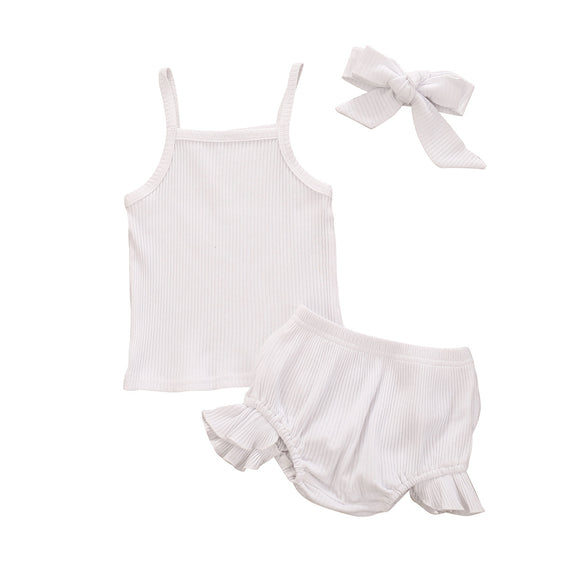 Conjunto Infantil de Tres Piezas con Shorts y Vincha
