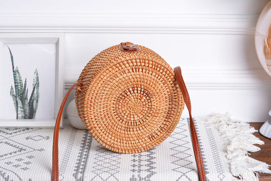 Bolsa Tejida de Ratán Estilo Retro - Diseño Artesanal con Detalles Cerámicos - Image 10