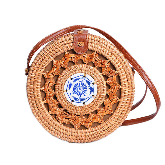 Bolsa Tejida de Ratán Estilo Retro - Diseño Artesanal con Detalles Cerámicos - Image 7