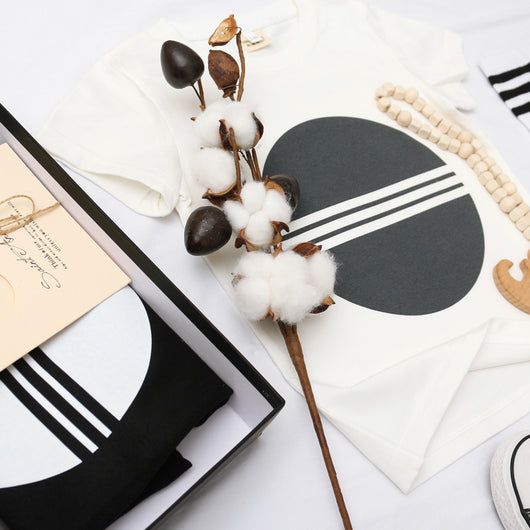 Camisetas Clásicas Blanco y Negro de Manga Corta para Niños y Niñas - Image 5
