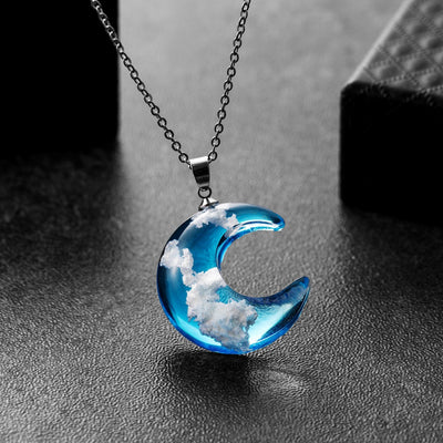 Joya Colgante Resina Transparente Luna - Serie Cielo Azul y Bosque Nube - Image 9