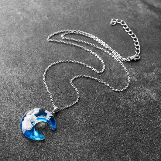 Joya Colgante Resina Transparente Luna - Serie Cielo Azul y Bosque Nube - Image 6
