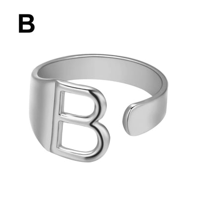 Anillo Ajustable de Letras Iniciales en Oro - Diseño Personalizado Abierto - Image 3