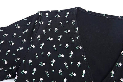 Blusa Envolvente con Estampado Floral y Escote V - Image 13
