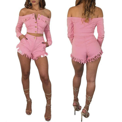 Conjunto Asimétrico: Chamarra de Mezclilla Hombro Descubierto con Shorts Flecos - Image 14